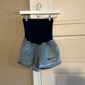 Maternity shorts
